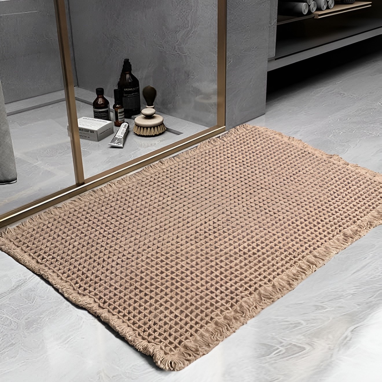 Bath mat in modern bathroom